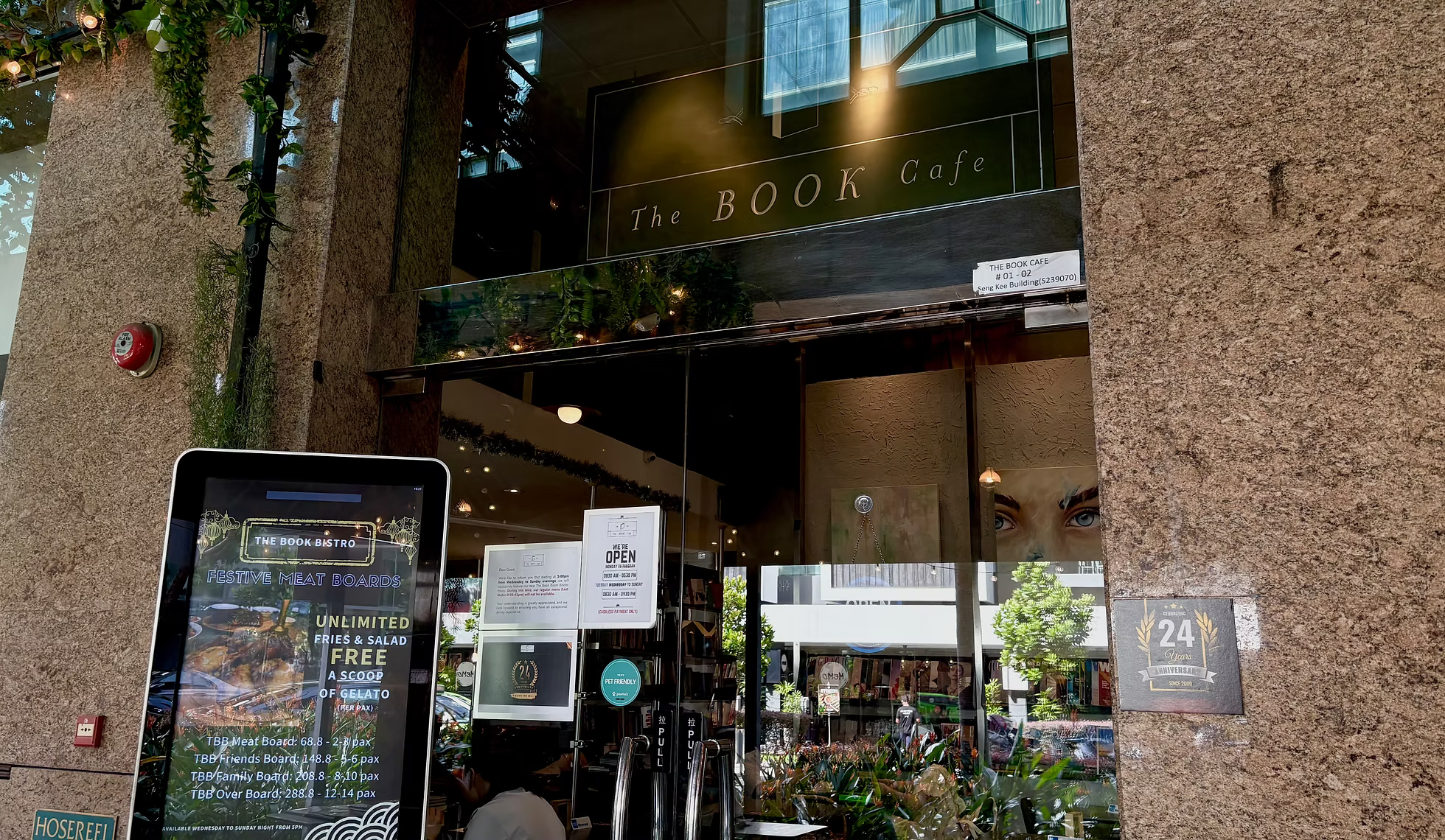 Confiidence parent open hour at The Book Cafe